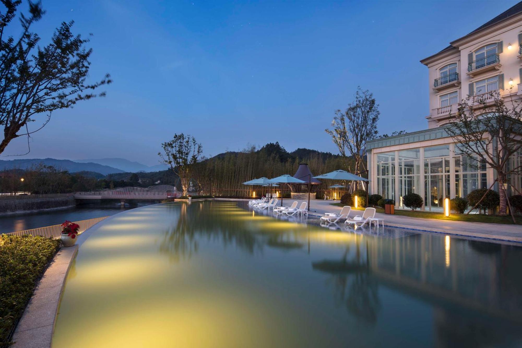 Hilton Garden Inn Hangzhou Lu'Niao Anji Exterior foto